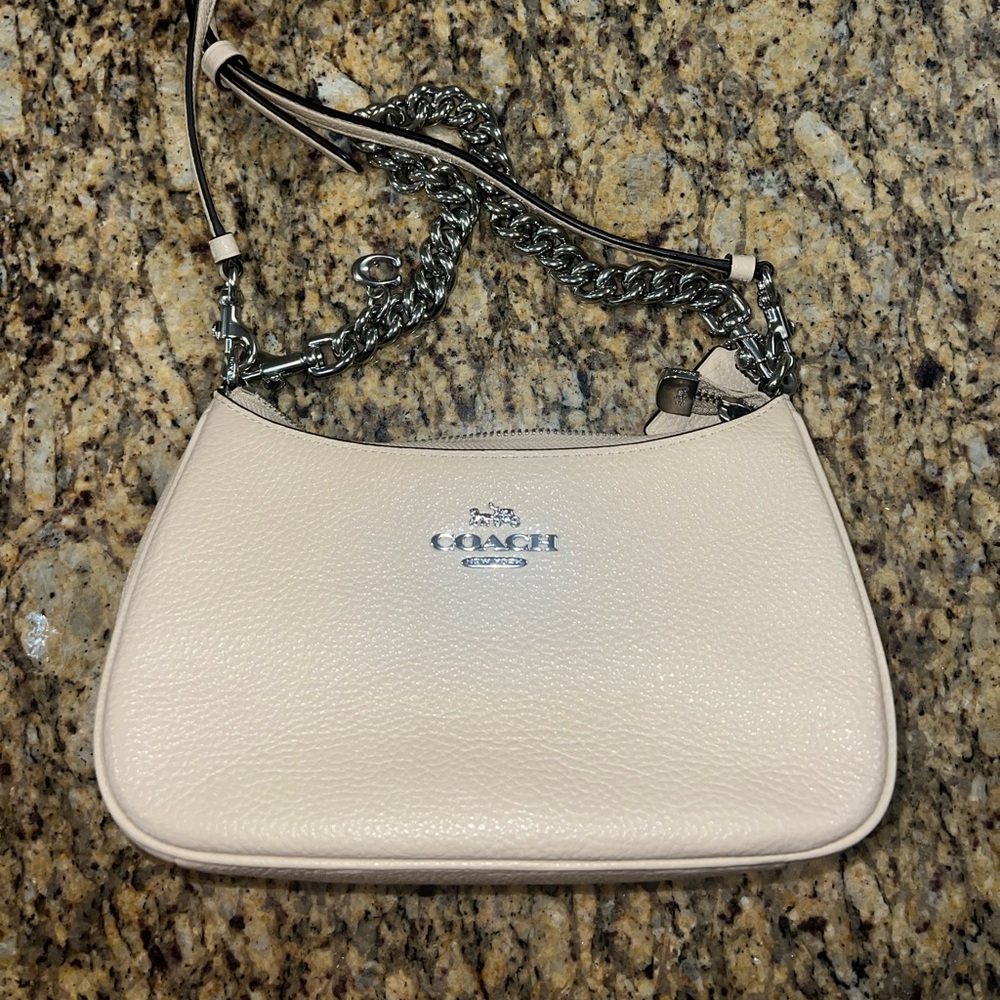 Coach Cream Leather Shoulder Bag